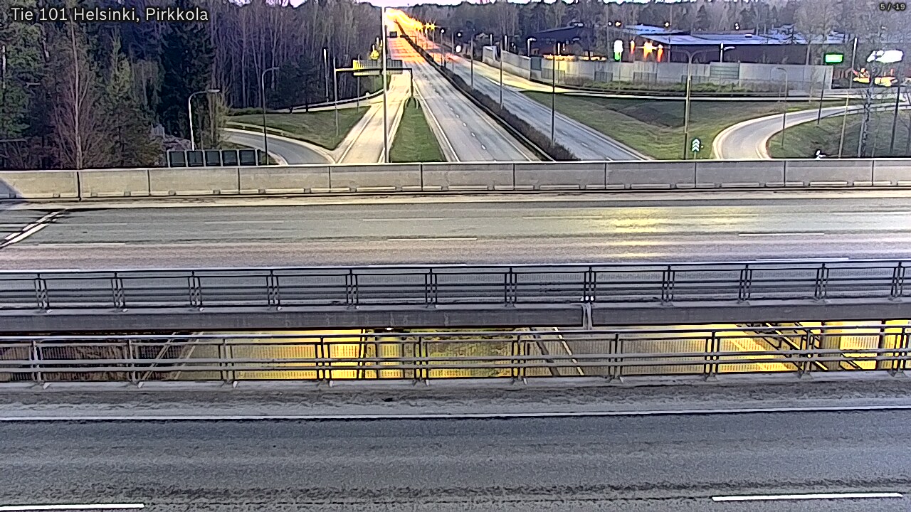 Weather Camera Image Väg 101 Helsingfors Britas, Helsinki, Uusimaa