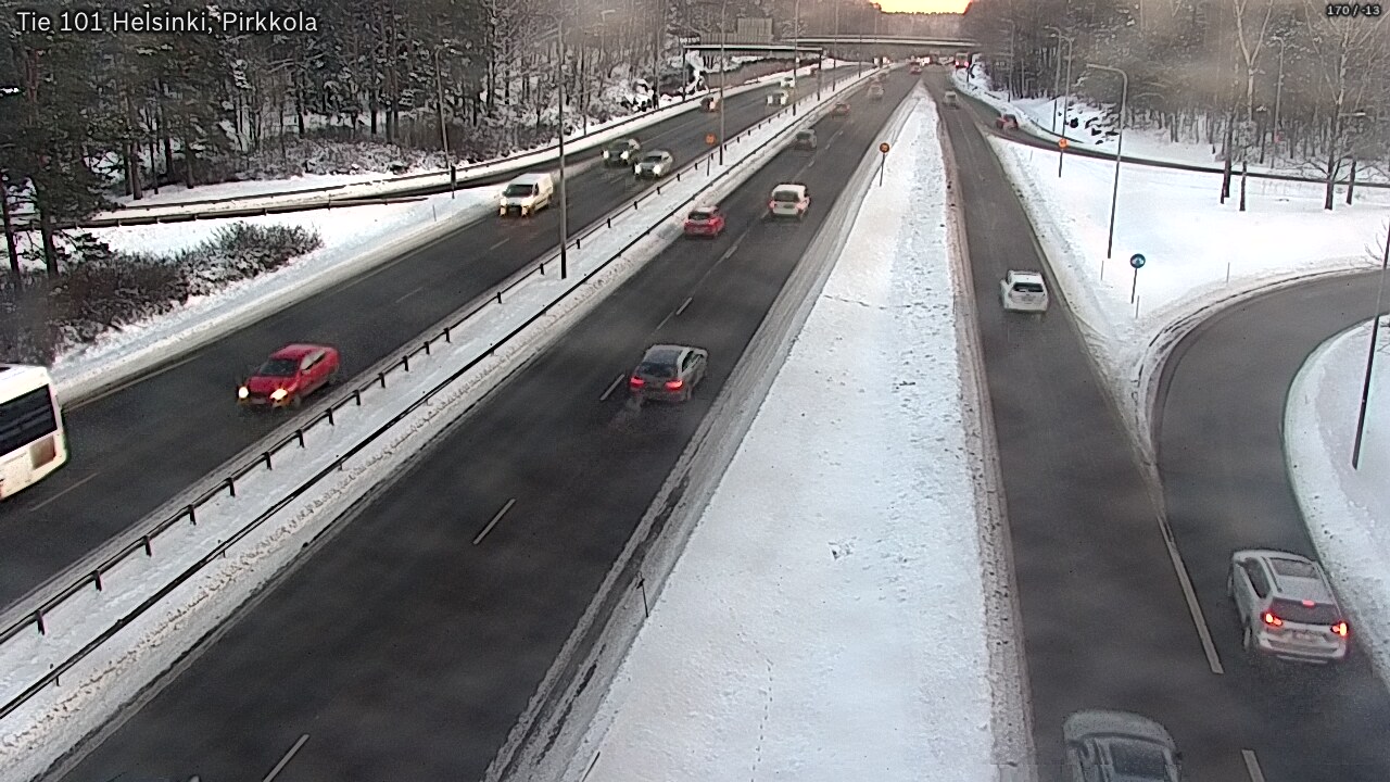 Weather Camera Image Road 101 Helsinki Pirkkola, Helsinki, Uusimaa