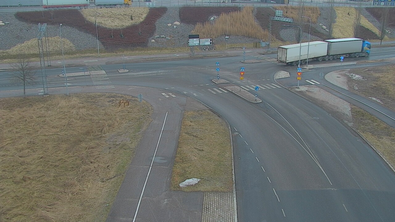 Weather Camera Image Road 103 Vuosaari harbor tunne, Helsinki, Uusimaa