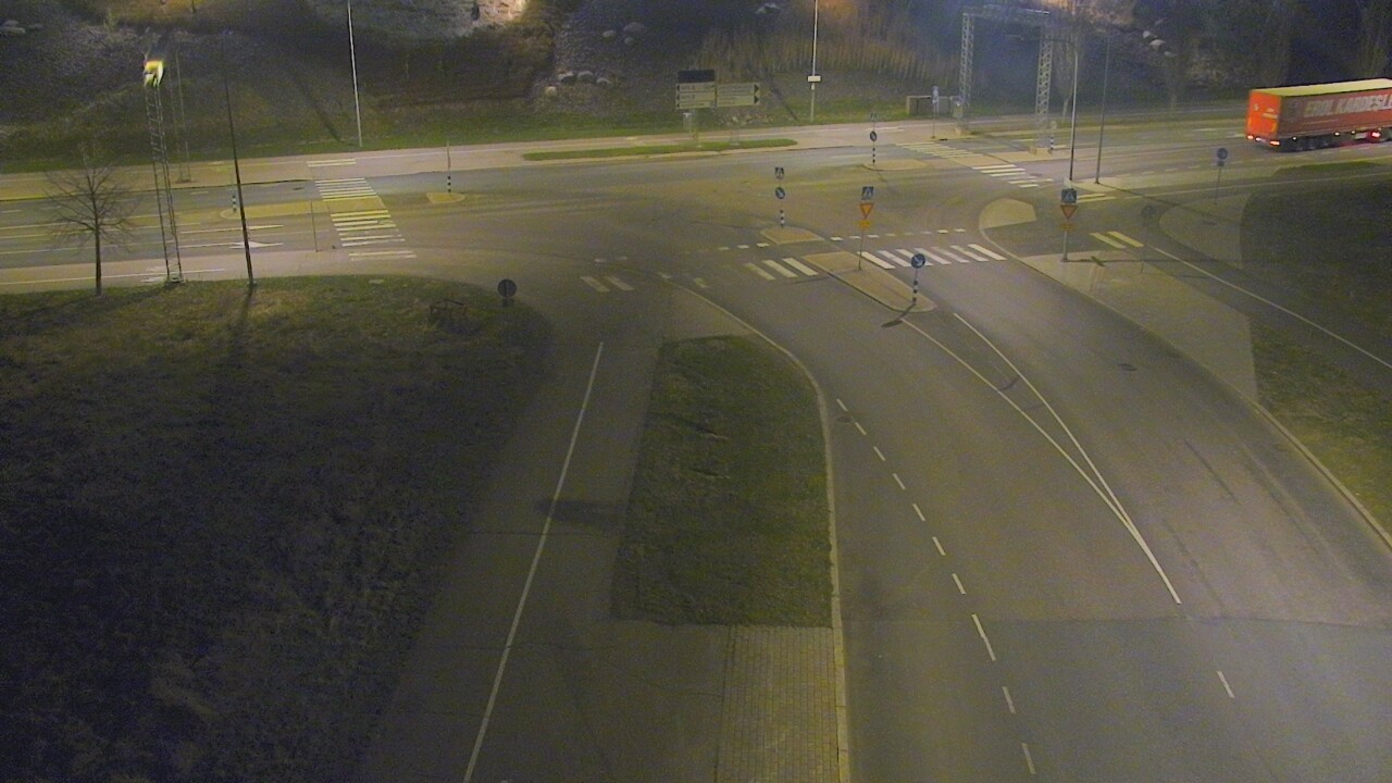 Weather Camera Image Road 103 Vuosaari harbor tunne, Helsinki, Uusimaa