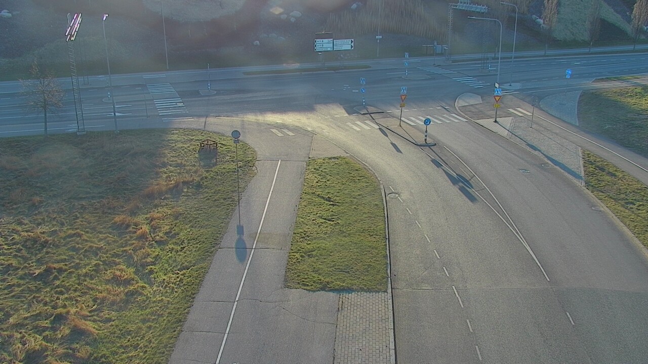 Weather Camera Image Road 103 Vuosaari harbor tunne, Helsinki, Uusimaa