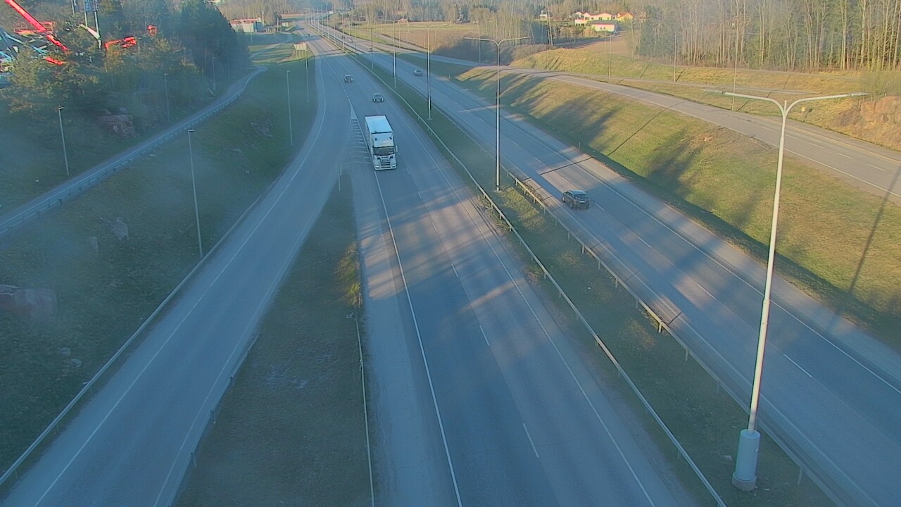 Weather Camera Image Väg 50 Esbo, Koskelonsilta, Espoo, Uusimaa