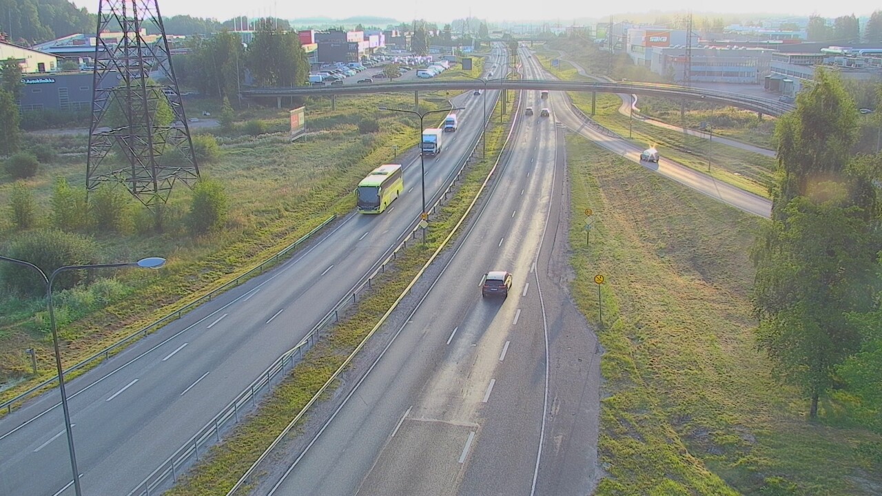 Weather Camera Image Road 50 Vantaa Vihdintie, Vantaa, Uusimaa