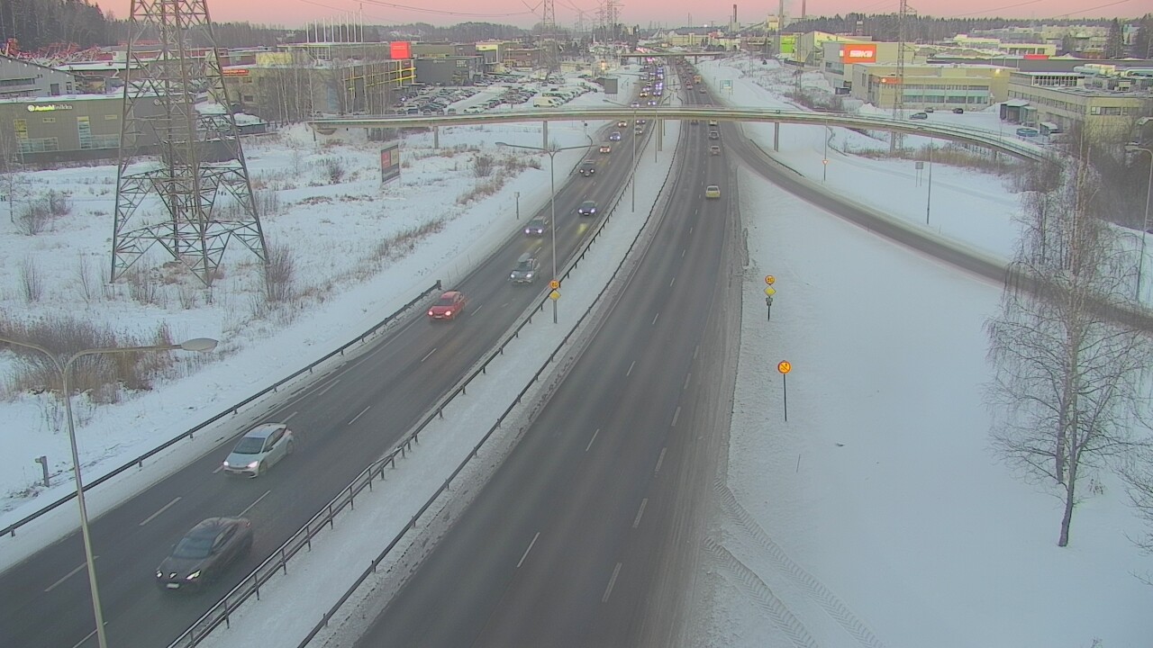 Weather Camera Image Road 50 Vantaa Vihdintie, Vantaa, Uusimaa