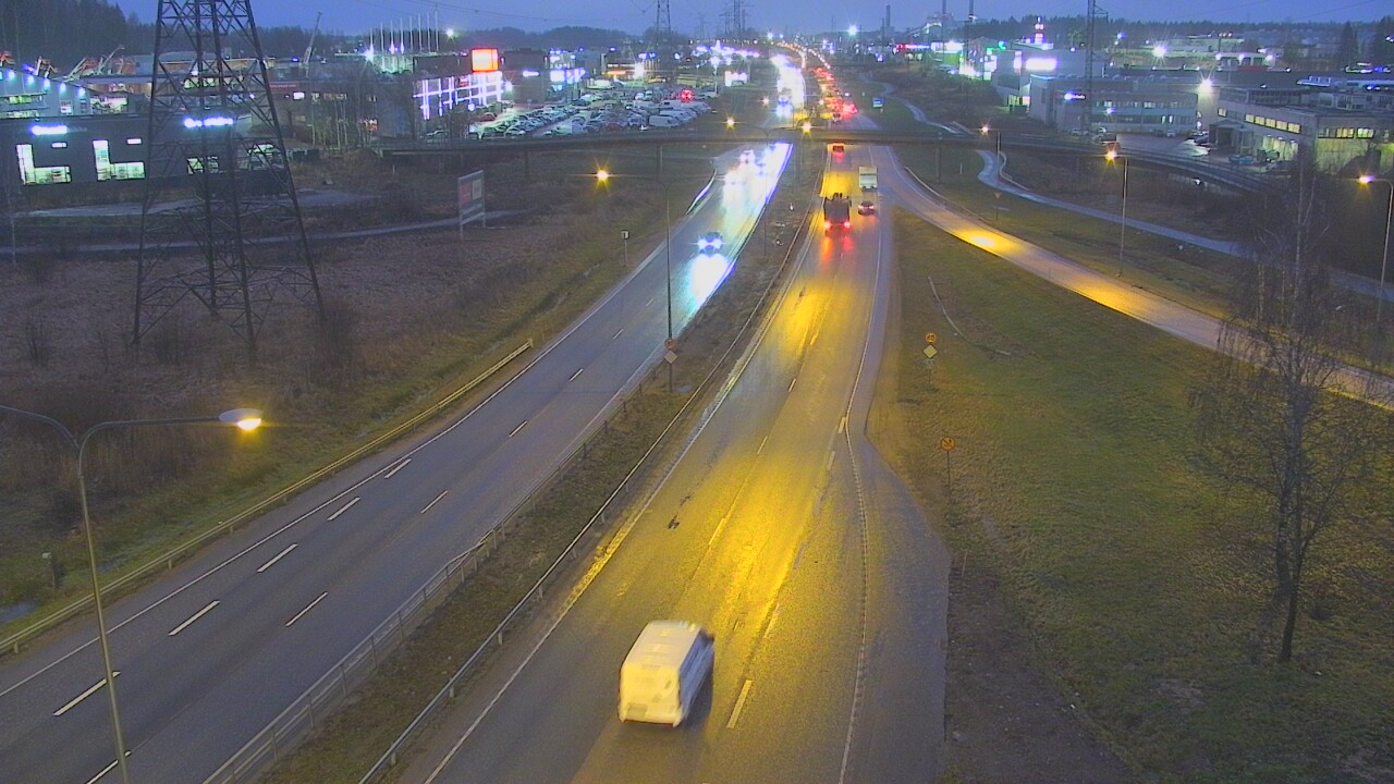 Weather Camera Image Road 50 Vantaa Vihdintie, Vantaa, Uusimaa
