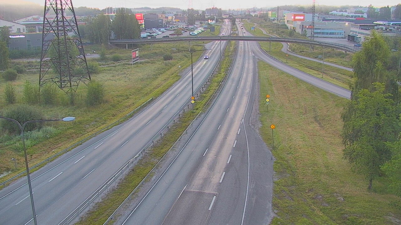 Weather Camera Image Road 50 Vantaa Vihdintie, Vantaa, Uusimaa