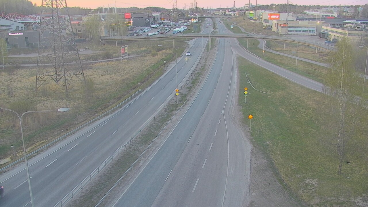 Weather Camera Image Road 50 Vantaa Vihdintie, Vantaa, Uusimaa