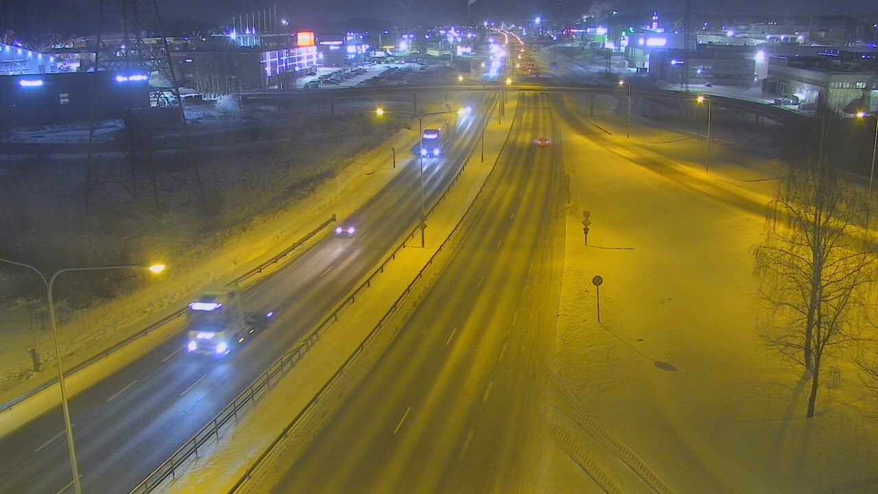 Weather Camera Image Road 50 Vantaa Vihdintie, Vantaa, Uusimaa