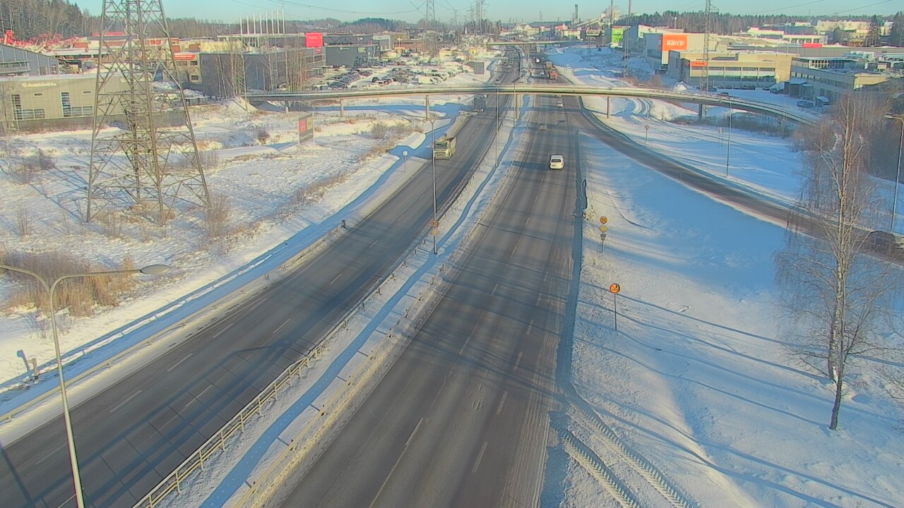 Weather Camera Image Road 50 Vantaa Vihdintie, Vantaa, Uusimaa