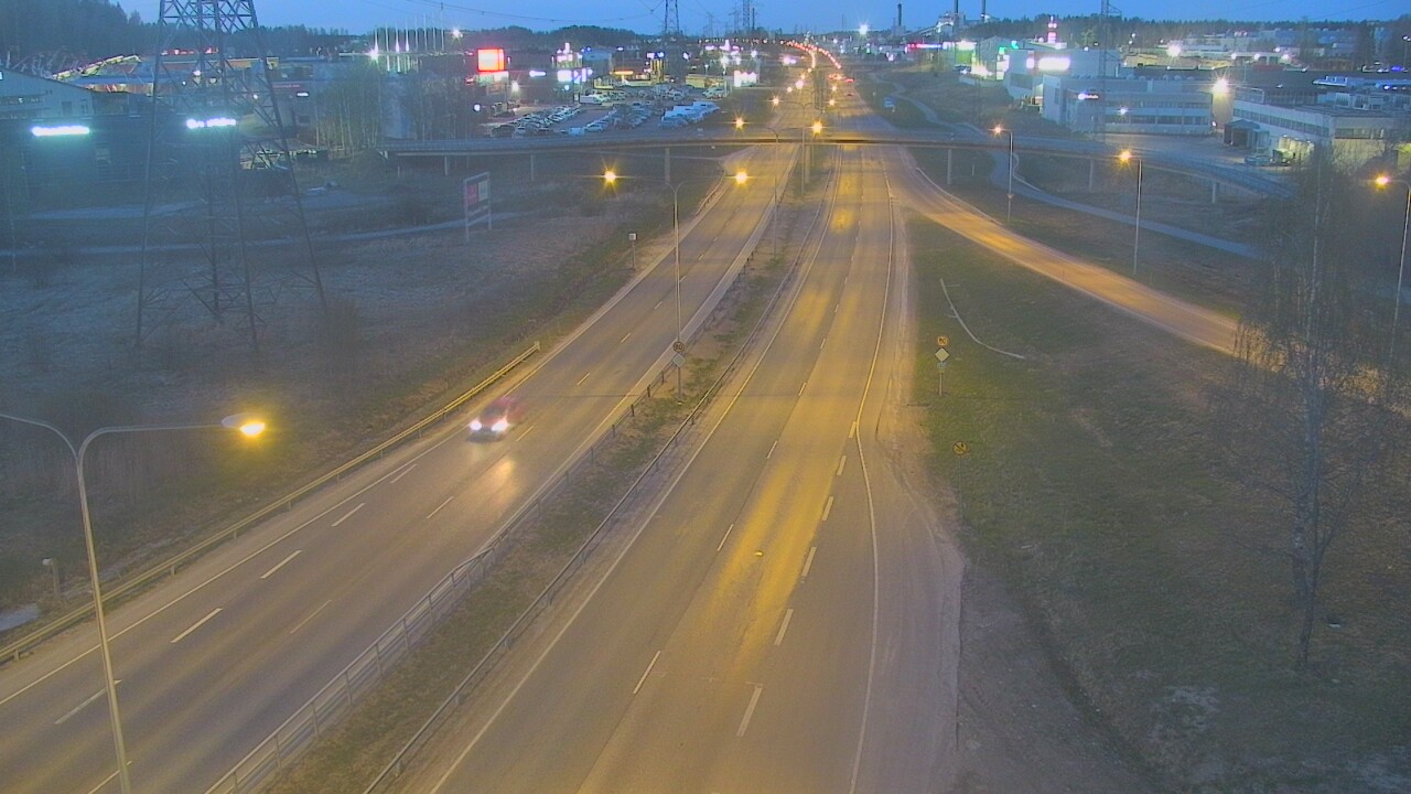 Weather Camera Image Road 50 Vantaa Vihdintie, Vantaa, Uusimaa