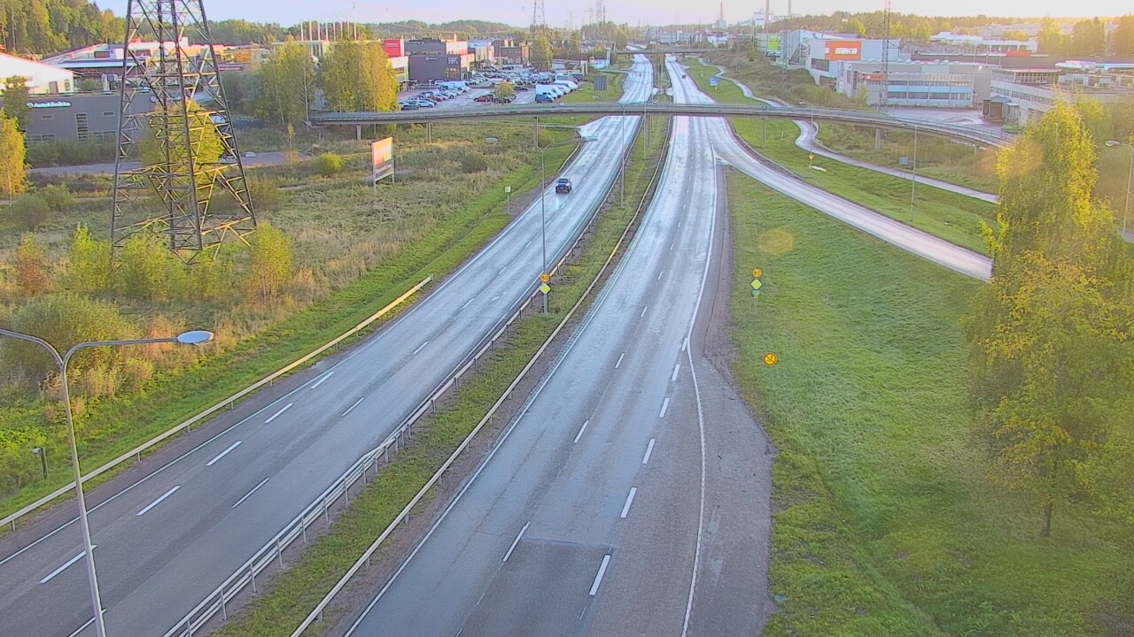 Weather Camera Image Väg 50 Vanda Vichtisvägen, Vantaa, Uusimaa