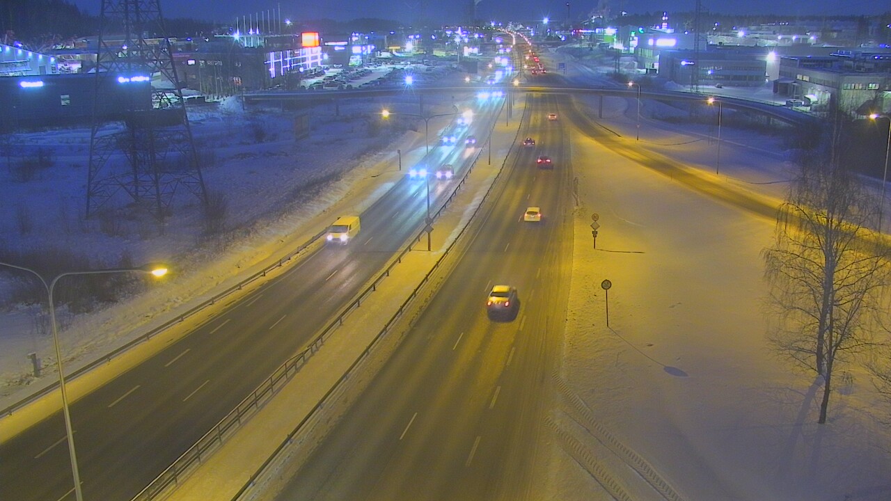 Weather Camera Image Road 50 Vantaa Vihdintie, Vantaa, Uusimaa