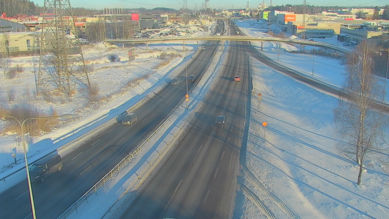 Weather Camera Image Road 50 Vantaa Vihdintie, Vantaa, Uusimaa