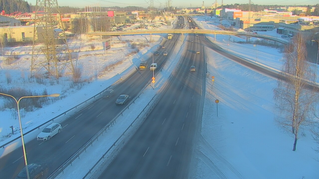 Weather Camera Image Road 50 Vantaa Vihdintie, Vantaa, Uusimaa