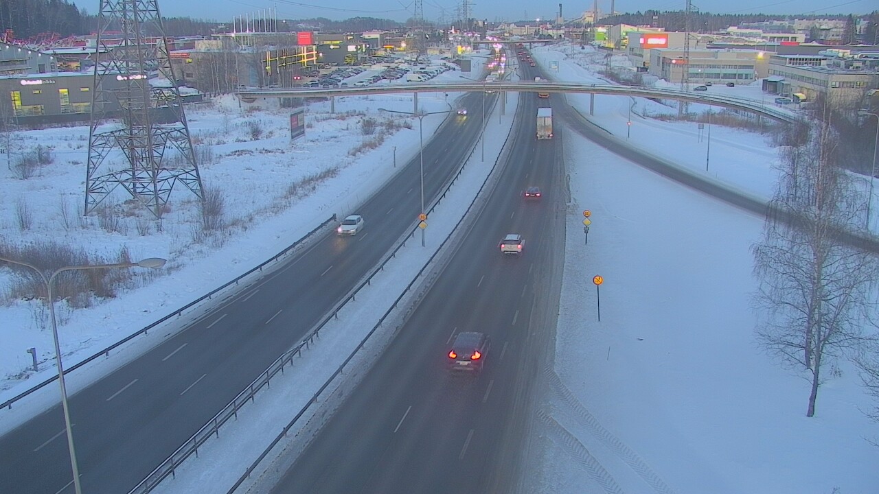 Weather Camera Image Road 50 Vantaa Vihdintie, Vantaa, Uusimaa