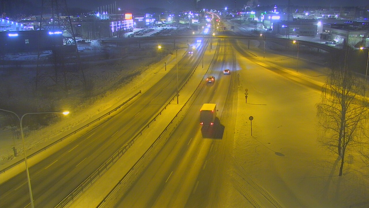 Weather Camera Image Road 50 Vantaa Vihdintie, Vantaa, Uusimaa
