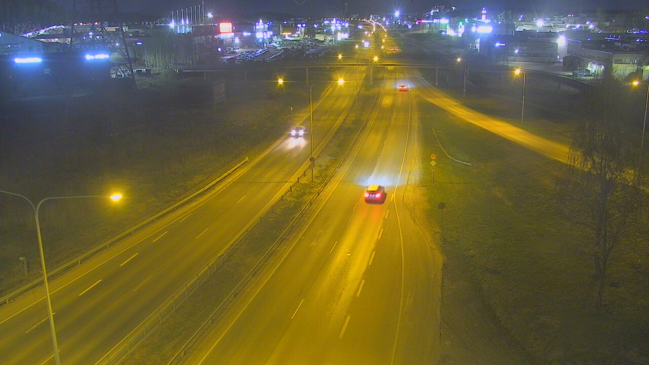 Weather Camera Image Road 50 Vantaa Vihdintie, Vantaa, Uusimaa