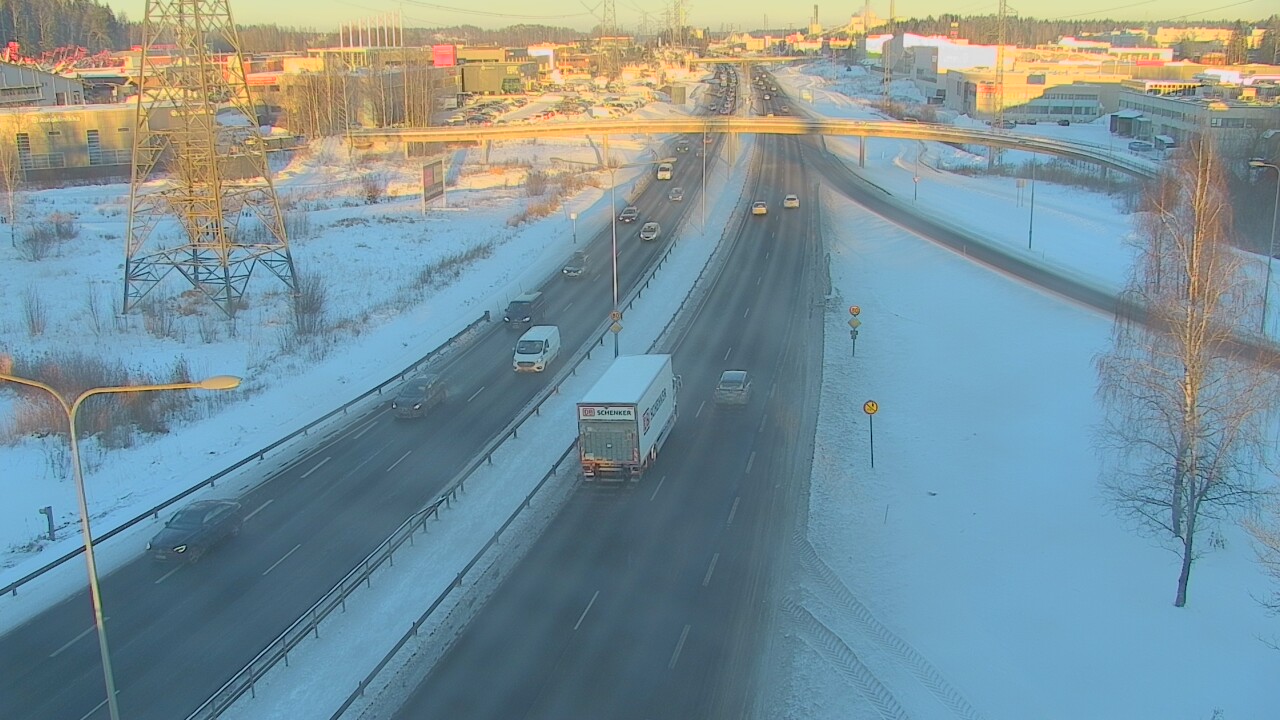 Weather Camera Image Road 50 Vantaa Vihdintie, Vantaa, Uusimaa