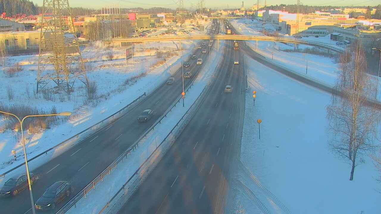 Weather Camera Image Road 50 Vantaa Vihdintie, Vantaa, Uusimaa