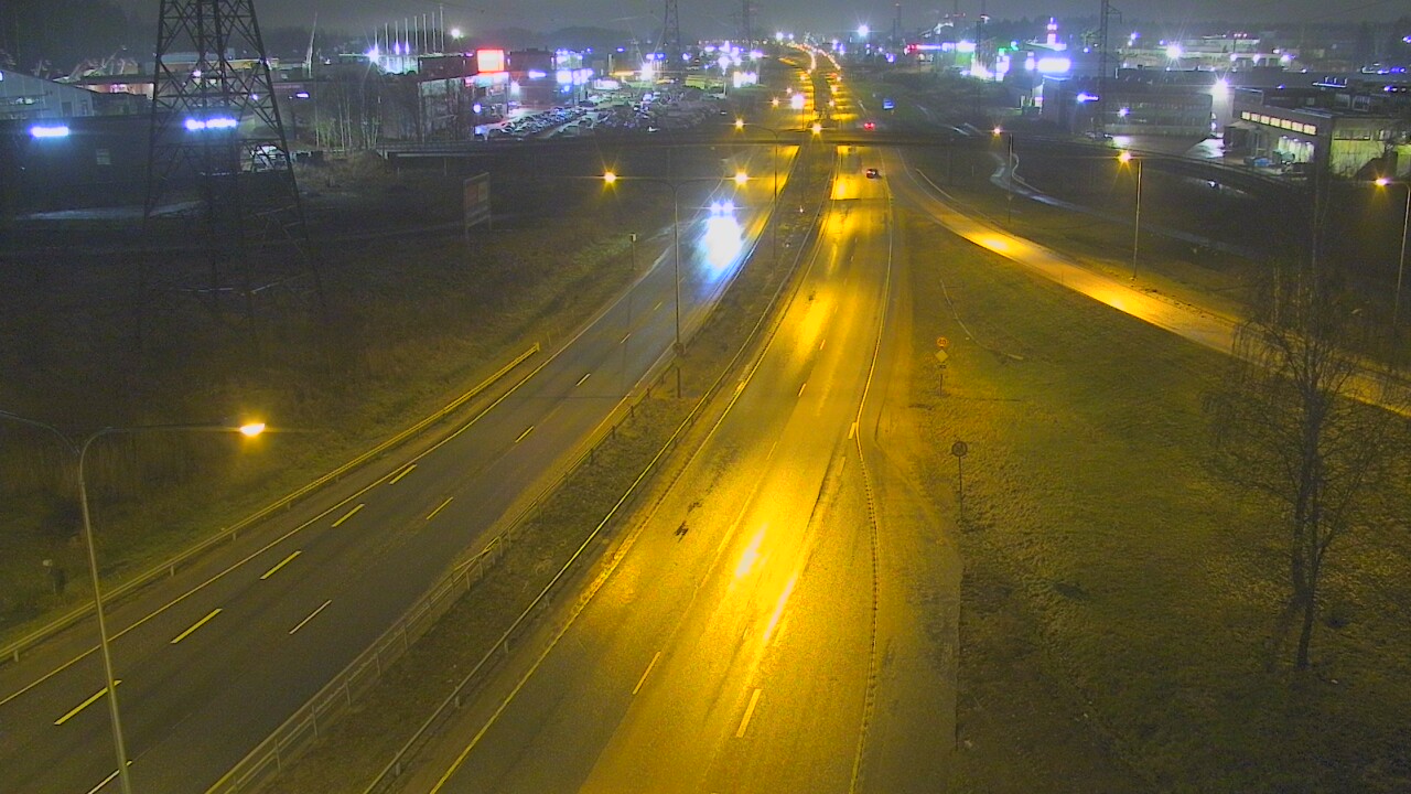 Weather Camera Image Road 50 Vantaa Vihdintie, Vantaa, Uusimaa