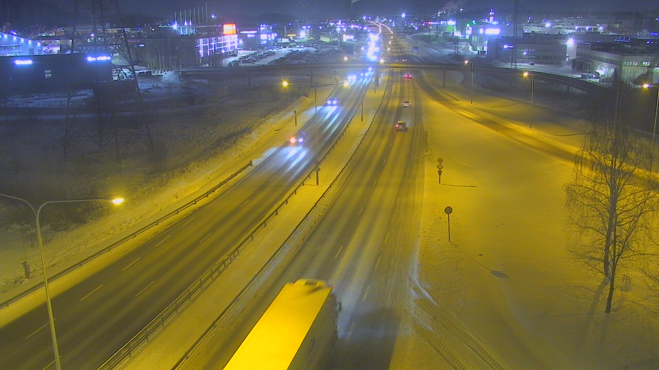 Weather Camera Image Road 50 Vantaa Vihdintie, Vantaa, Uusimaa