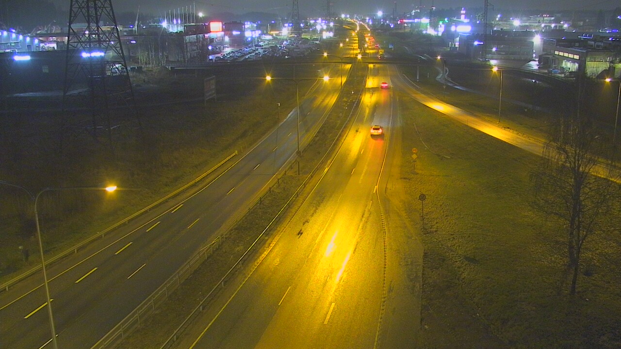 Weather Camera Image Road 50 Vantaa Vihdintie, Vantaa, Uusimaa