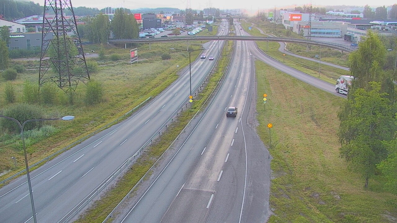 Weather Camera Image Road 50 Vantaa Vihdintie, Vantaa, Uusimaa