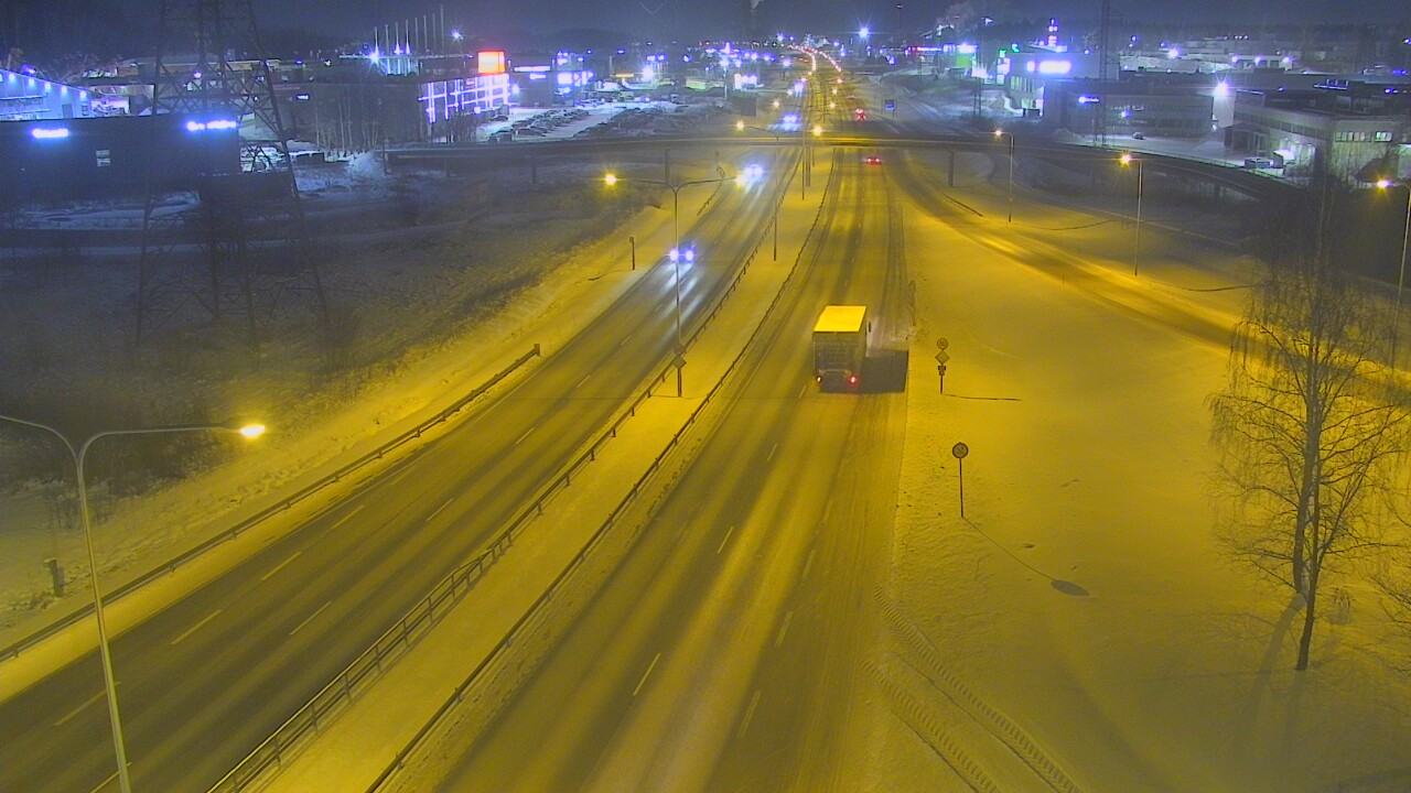 Weather Camera Image Road 50 Vantaa Vihdintie, Vantaa, Uusimaa