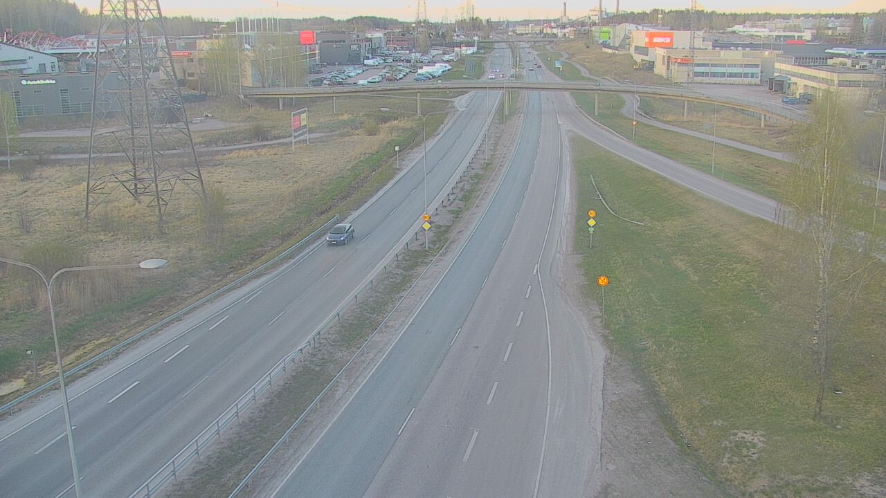 Weather Camera Image Road 50 Vantaa Vihdintie, Vantaa, Uusimaa