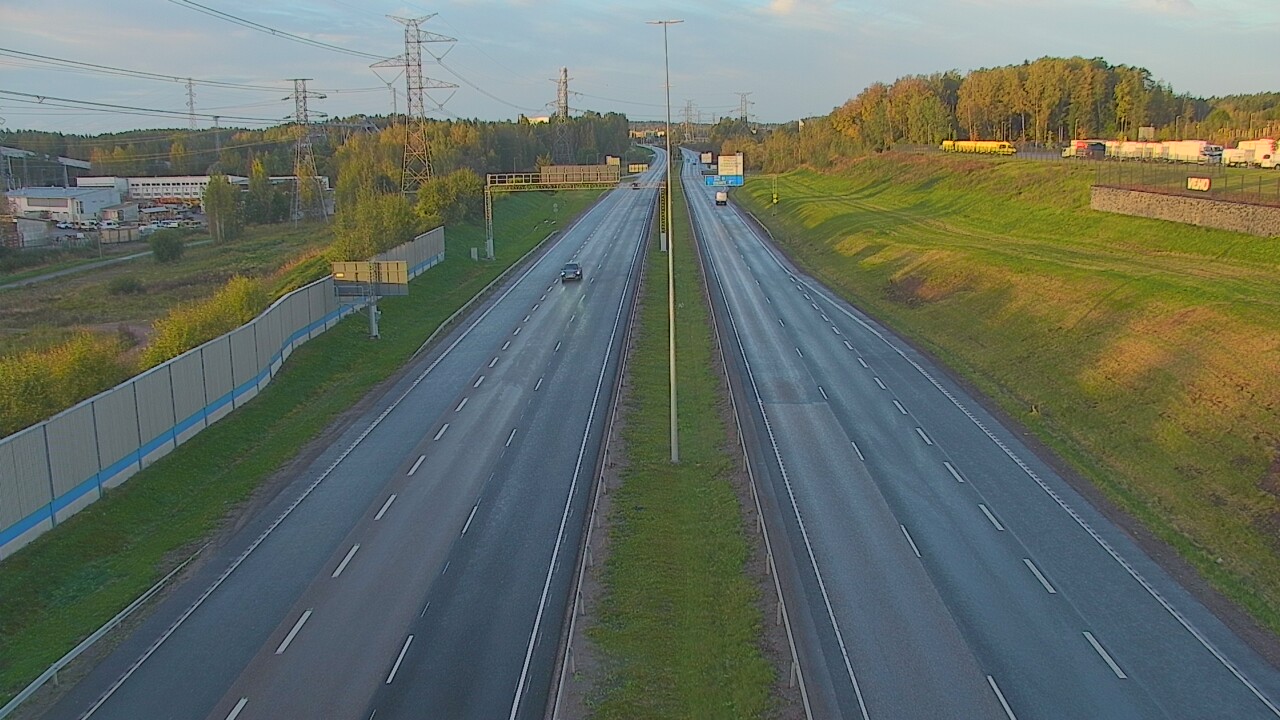 Weather Camera Image Road 50 Vantaa Martinlaakso, Vantaa, Uusimaa