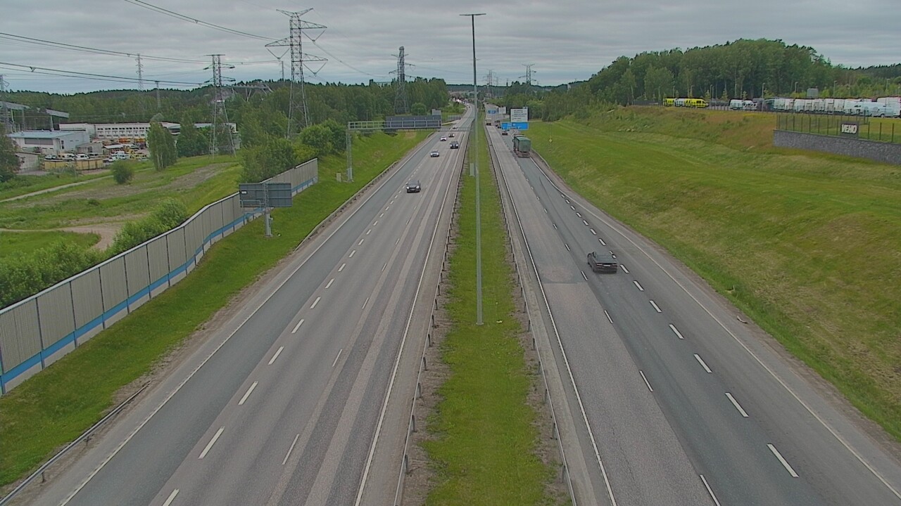 Weather Camera Image Road 50 Vantaa Martinlaakso, Vantaa, Uusimaa