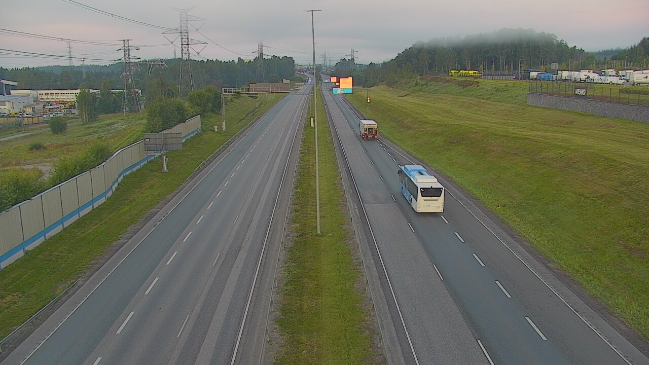 Weather Camera Image Road 50 Vantaa Martinlaakso, Vantaa, Uusimaa