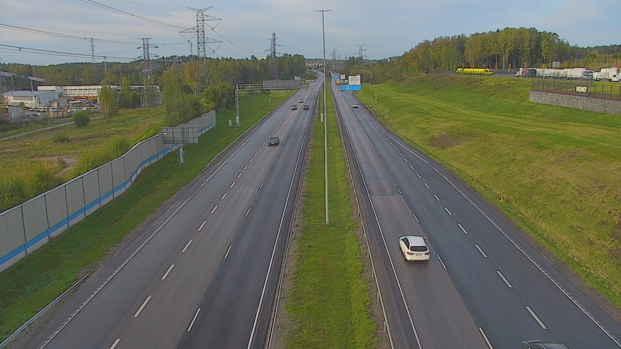 Weather Camera Image Road 50 Vantaa Martinlaakso, Vantaa, Uusimaa