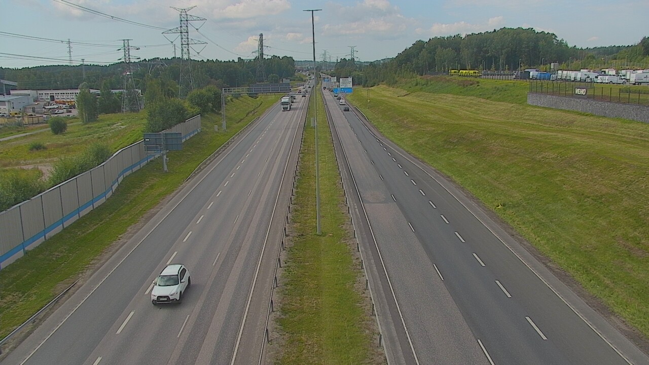 Weather Camera Image Road 50 Vantaa Martinlaakso, Vantaa, Uusimaa