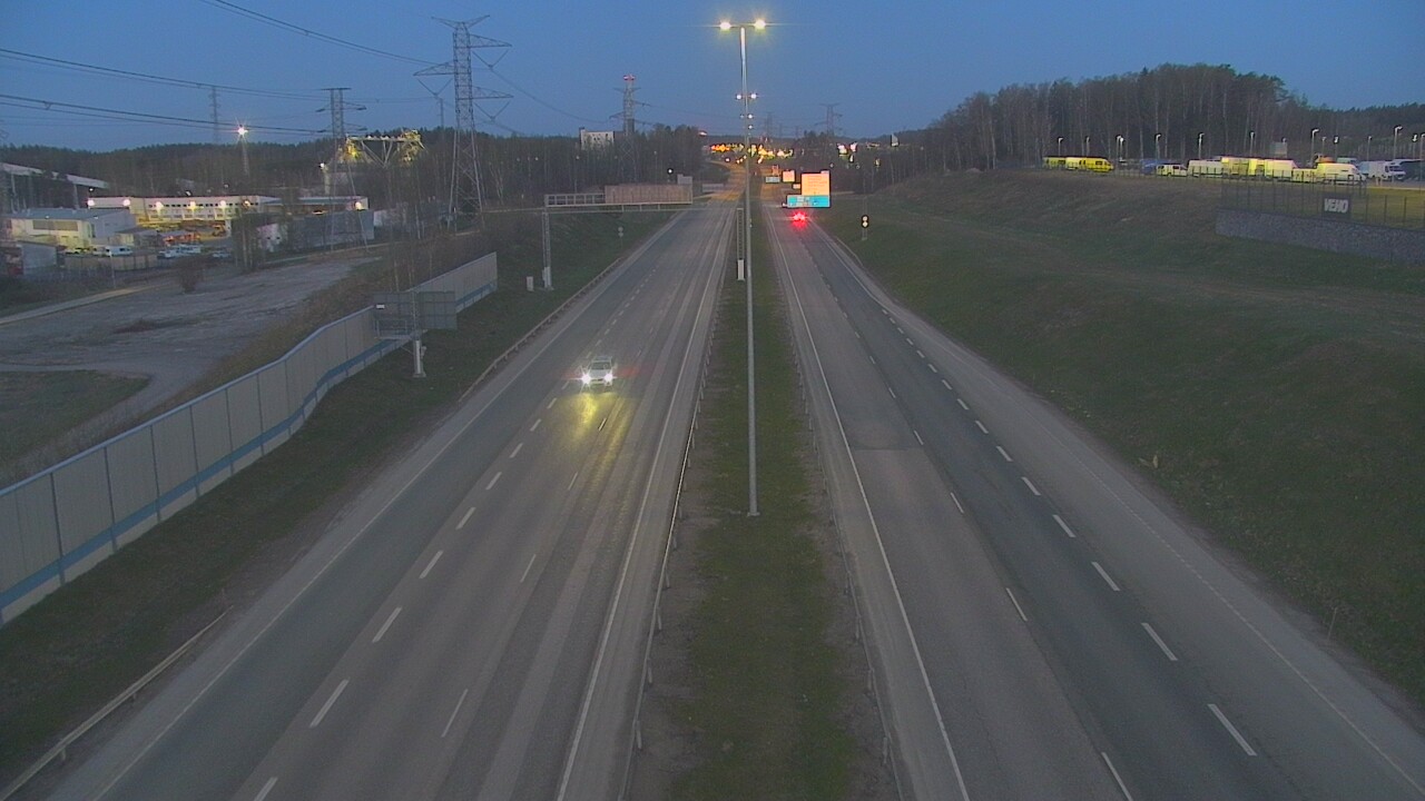 Weather Camera Image Road 50 Vantaa Martinlaakso, Vantaa, Uusimaa