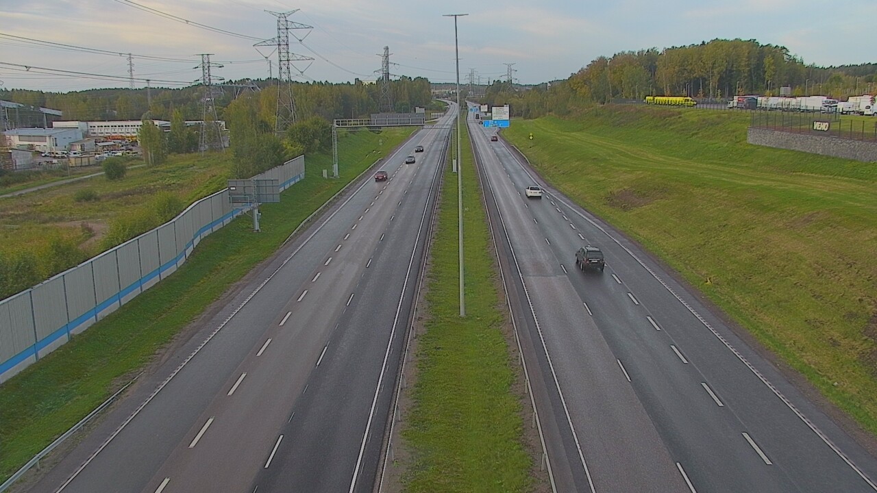 Weather Camera Image Road 50 Vantaa Martinlaakso, Vantaa, Uusimaa