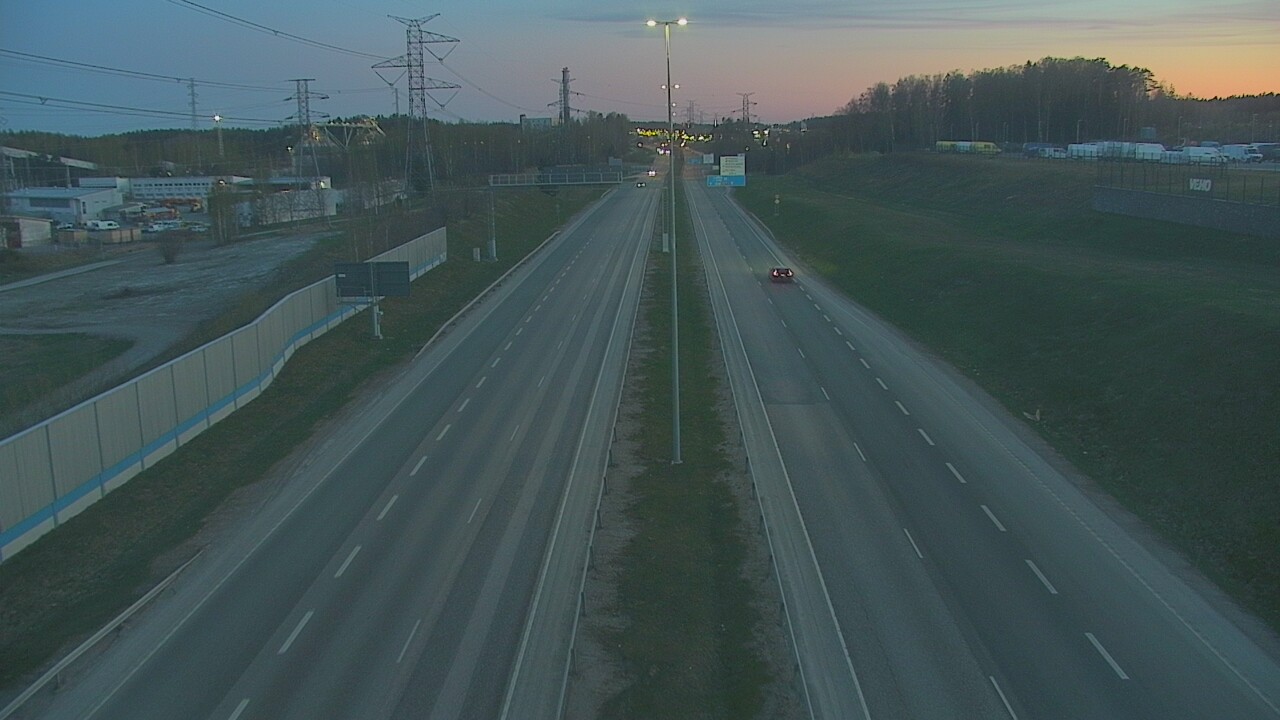 Weather Camera Image Väg 50 Vanda Mårtensdal, Vantaa, Uusimaa
