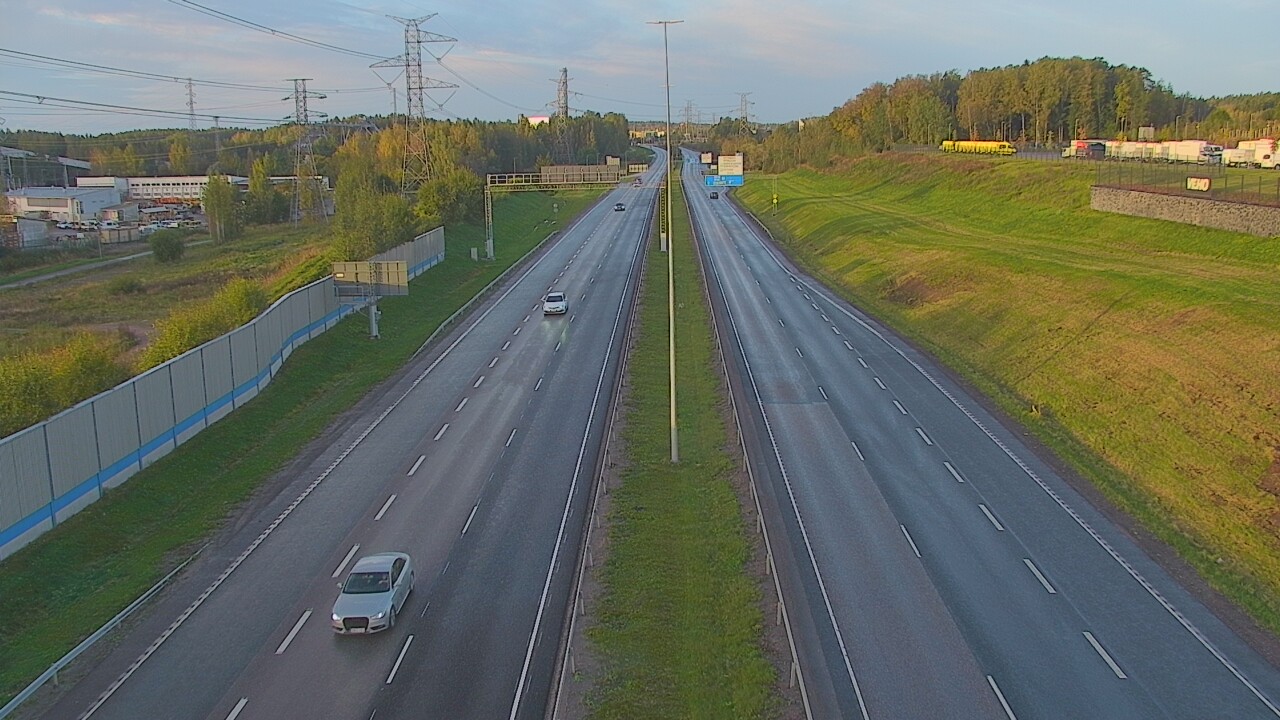 Weather Camera Image Road 50 Vantaa Martinlaakso, Vantaa, Uusimaa