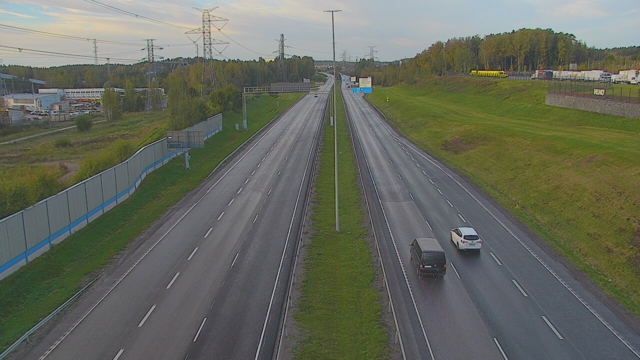 Weather Camera Image Road 50 Vantaa Martinlaakso, Vantaa, Uusimaa