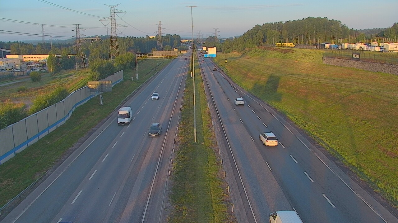 Weather Camera Image Road 50 Vantaa Martinlaakso, Vantaa, Uusimaa