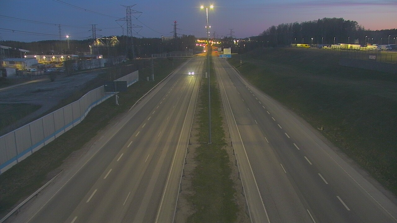 Weather Camera Image Väg 50 Vanda Mårtensdal, Vantaa, Uusimaa