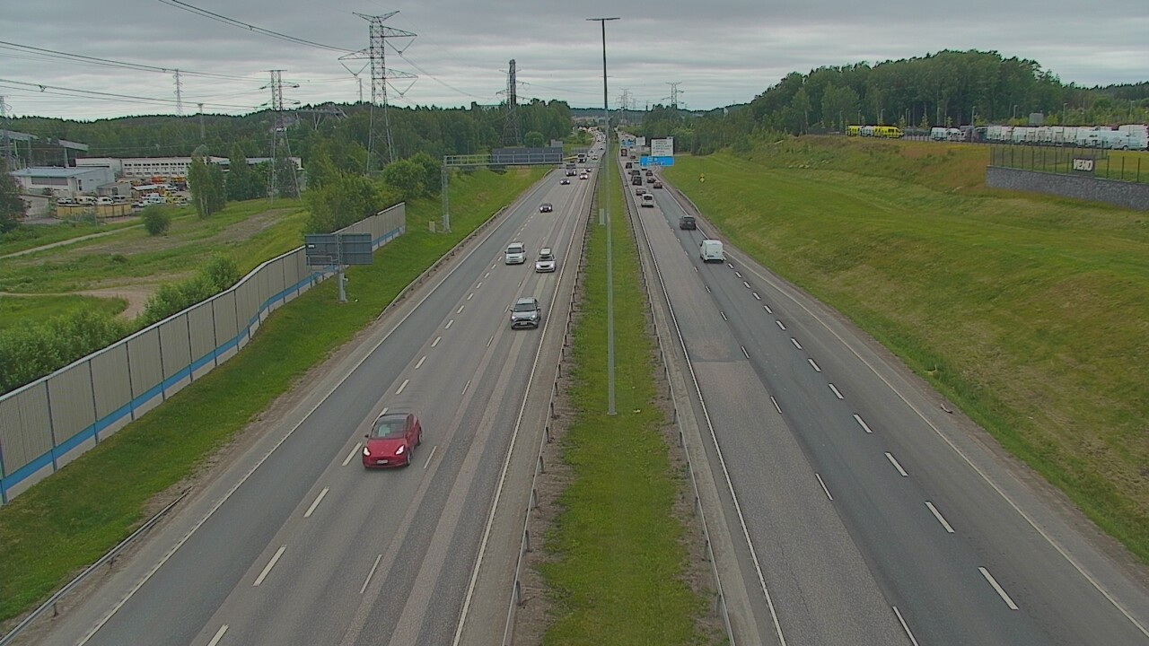 Weather Camera Image Road 50 Vantaa Martinlaakso, Vantaa, Uusimaa