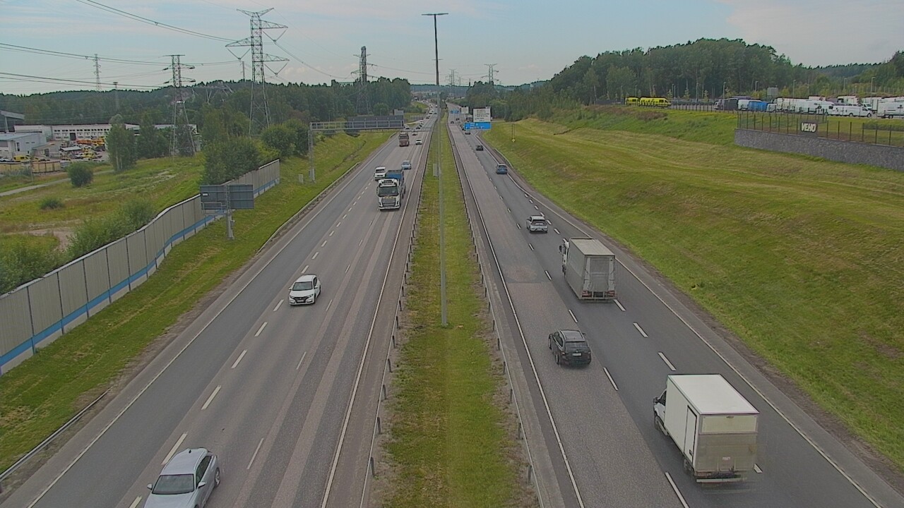 Weather Camera Image Road 50 Vantaa Martinlaakso, Vantaa, Uusimaa