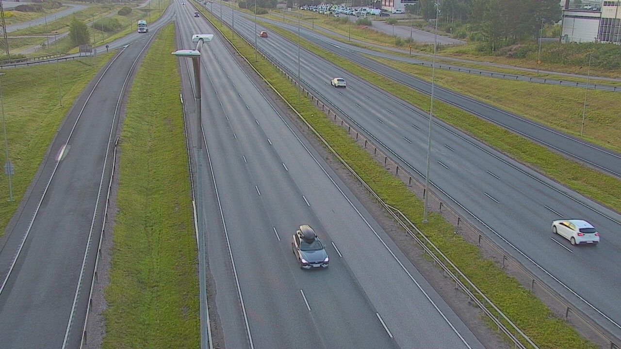 Weather Camera Image Road 50 Vantaa Tuupakka, Vantaa, Uusimaa