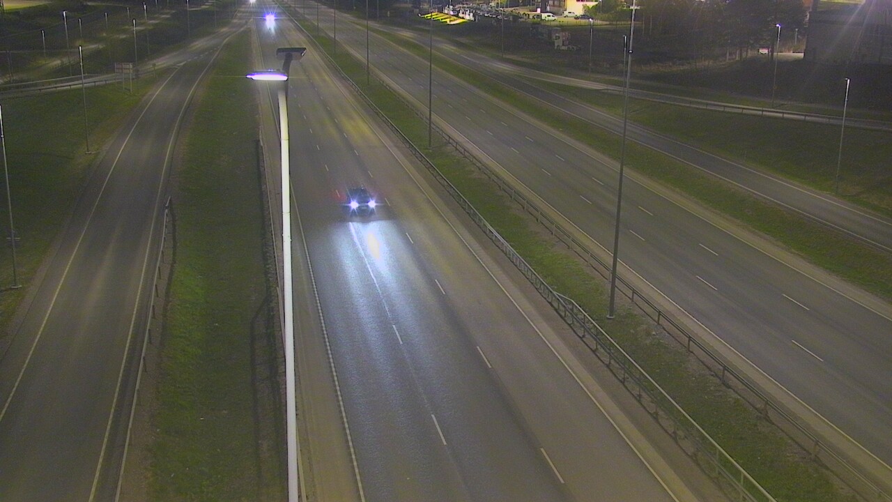 Weather Camera Image Road 50 Vantaa Tuupakka, Vantaa, Uusimaa