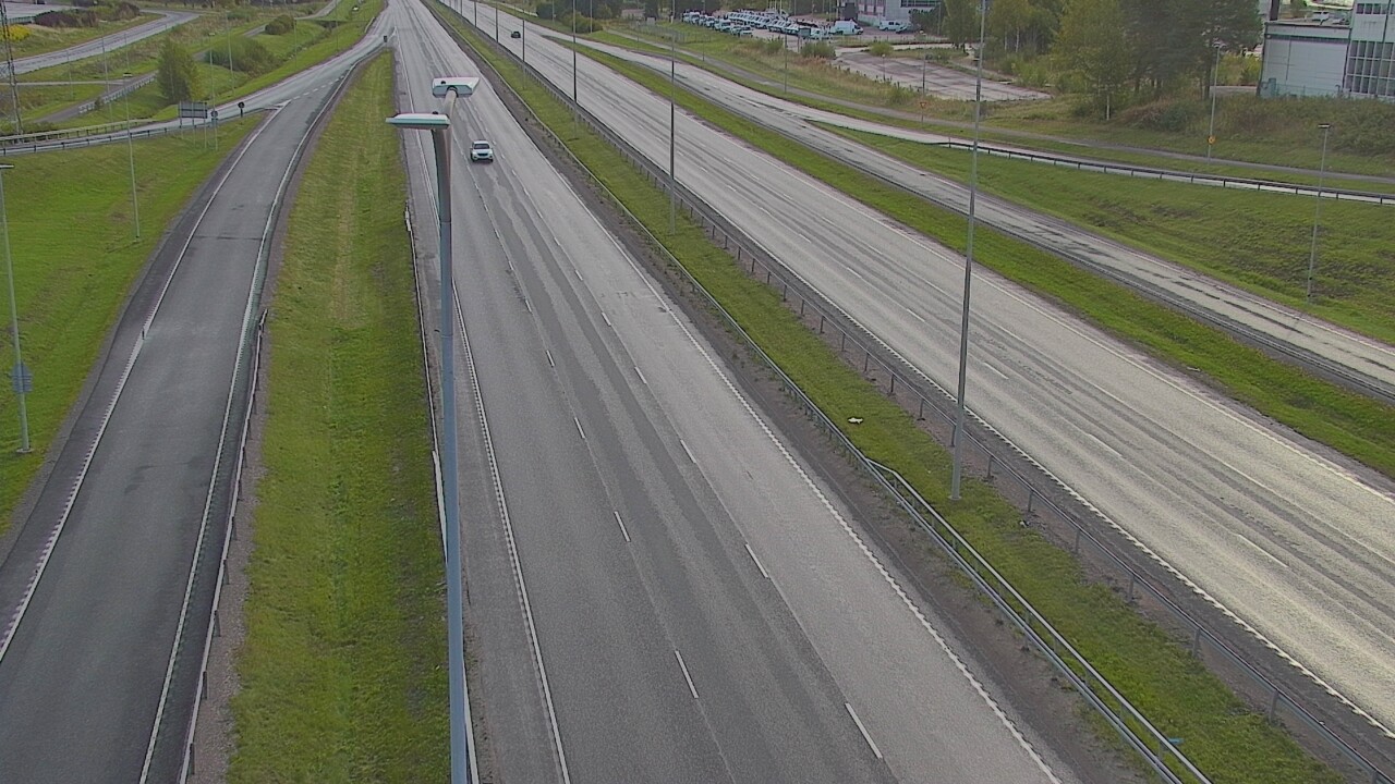 Weather Camera Image Road 50 Vantaa Tuupakka, Vantaa, Uusimaa
