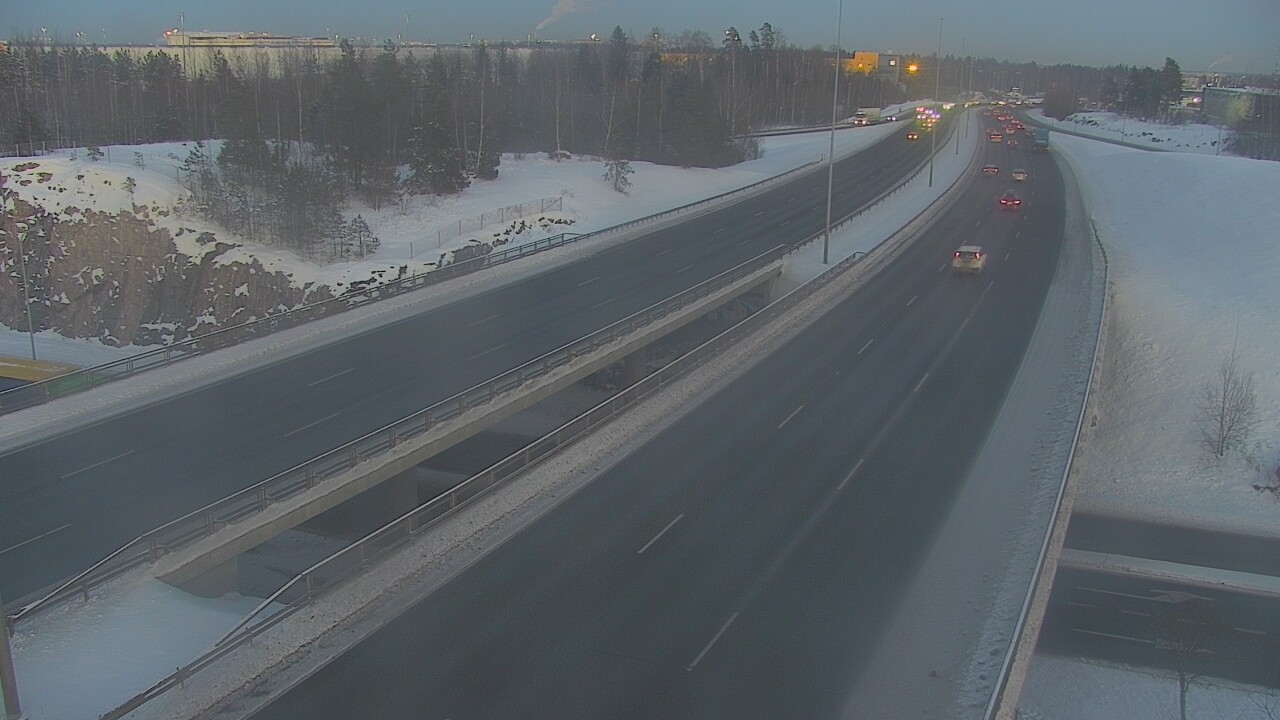 Weather Camera Image Väg 50 Vanda Kalliosola, Vantaa, Uusimaa