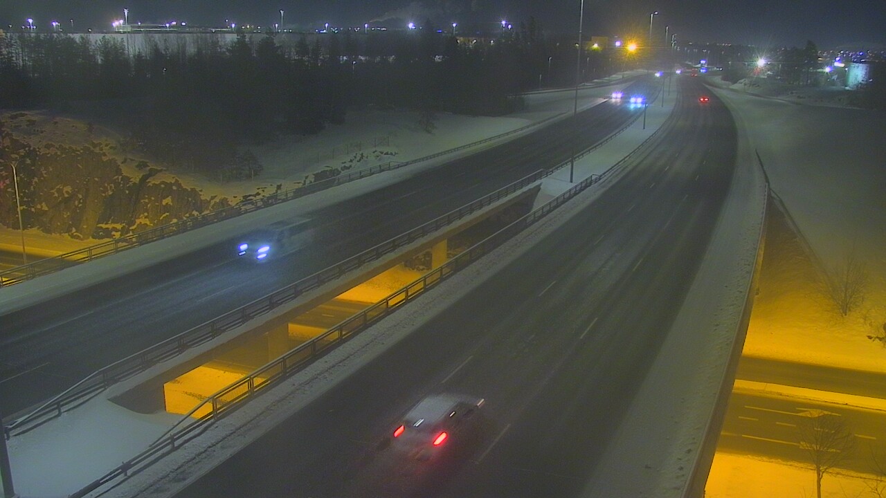 Weather Camera Image Väg 50 Vanda Kalliosola, Vantaa, Uusimaa