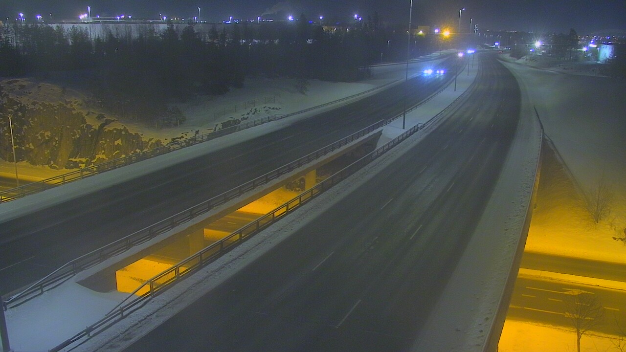 Weather Camera Image Väg 50 Vanda Kalliosola, Vantaa, Uusimaa