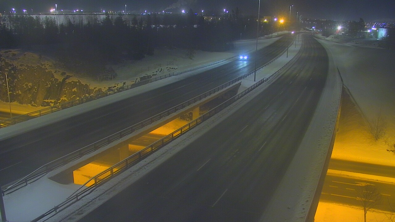 Weather Camera Image Väg 50 Vanda Kalliosola, Vantaa, Uusimaa